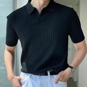 Knitted short sleeve polo, V-neck, trendy men’s clothing
